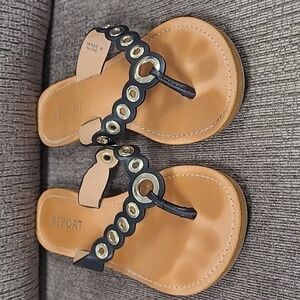 Report Size 8 Slone Flip Flop Sandals